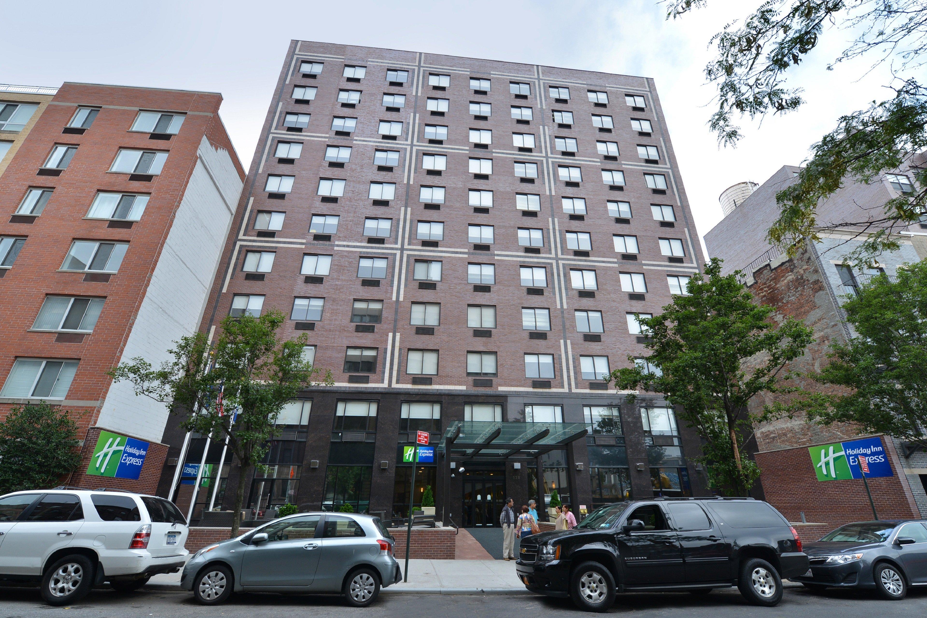 Holiday Inn Express Manhattan Midtown West By Ihg New York Exterior foto