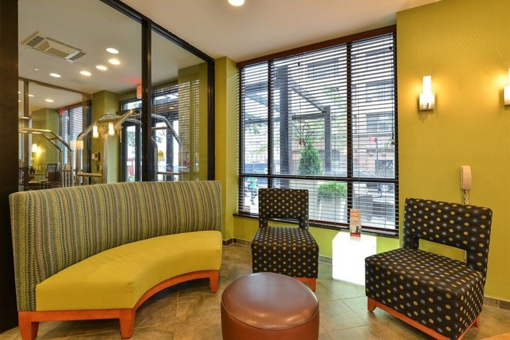 Holiday Inn Express Manhattan Midtown West By Ihg New York Exterior foto